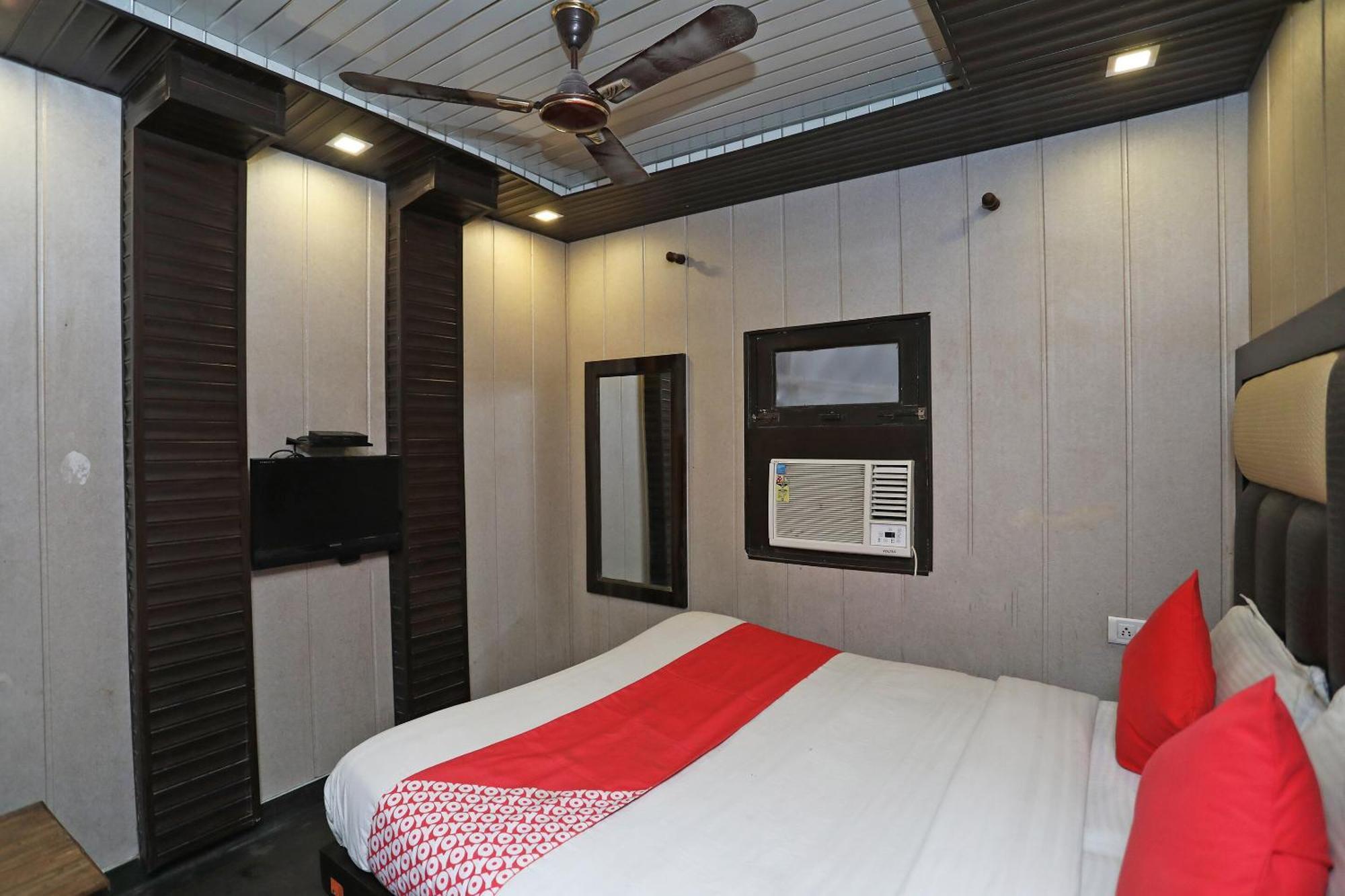 Hotel O Shri Sai International นิวเดลี ภายนอก รูปภาพ